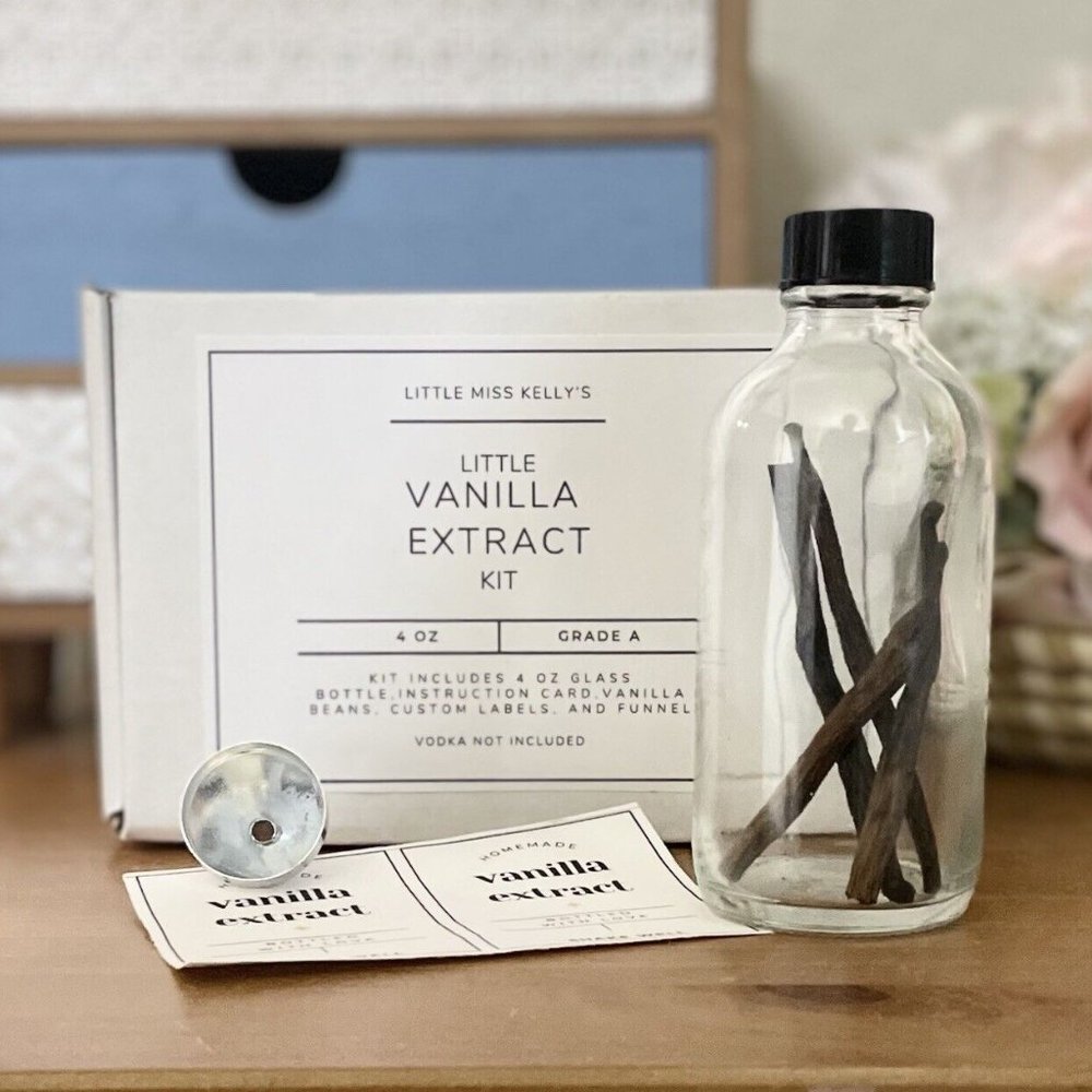 Homemade Vanilla Extract Kit DIY 4 oz Clear Bottle Customizable Labels Organic
